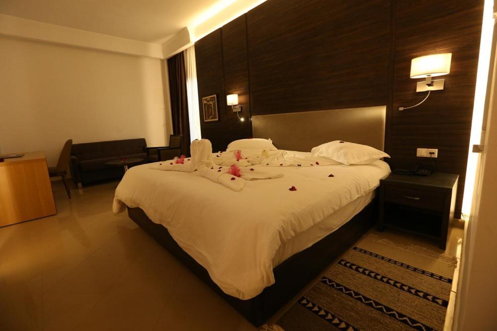 Hotel Ksar Dhiafa By Plaza Hotels & Resorts Sidi Bouzid Exterior foto